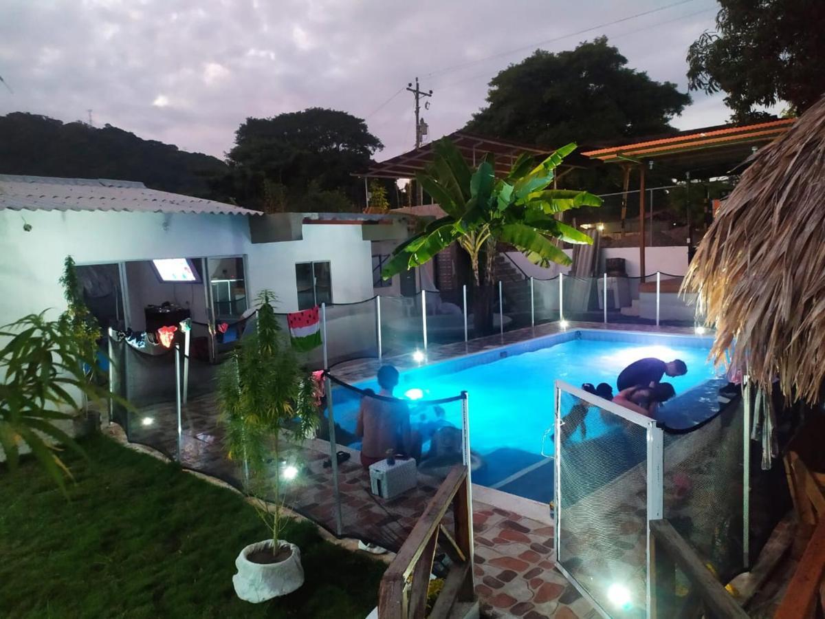 Hostal La Sierra Nevada بالومينو المظهر الخارجي الصورة